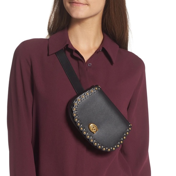 Coach Black Scallop Rivets Saddle Belt Bag EUC - Picture 2 of 16